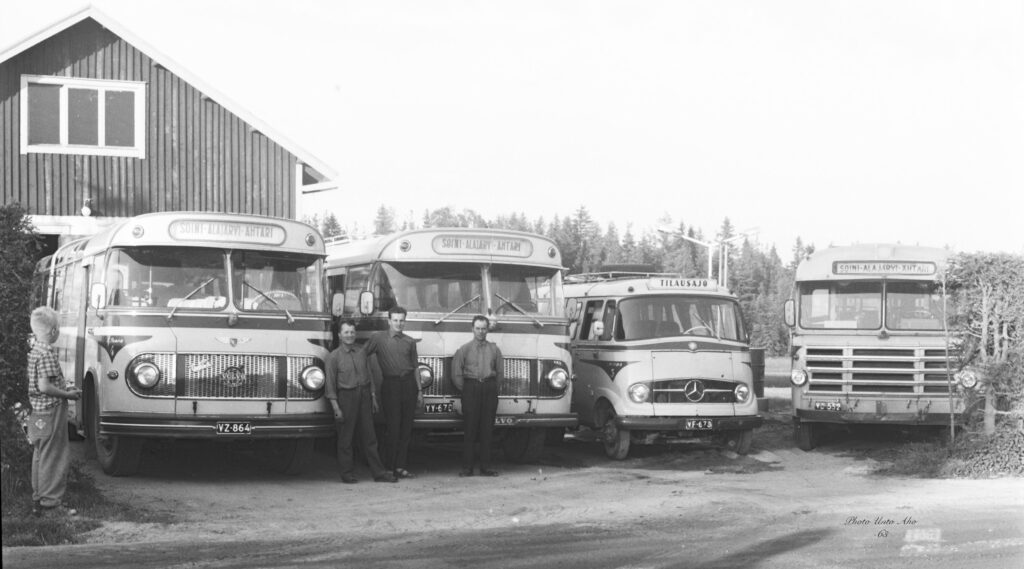 Vanhat bussit